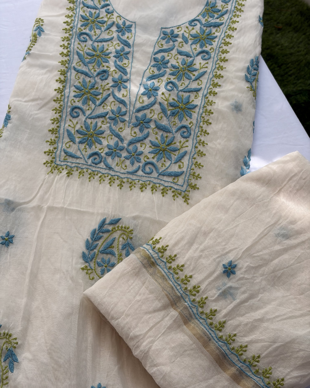 Traditional weave mul chanderi unstitched fabric set.
Lucknowi chikankari art of awadh heritage collection piece.
