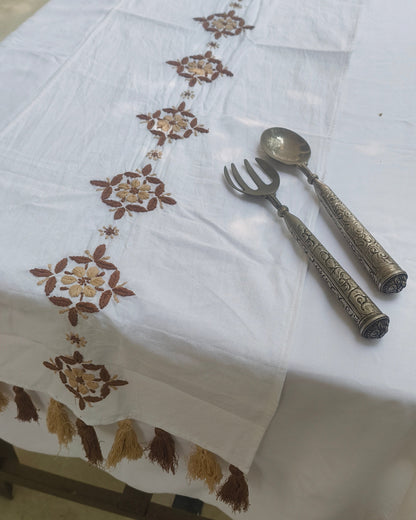 Royal Feast Table Runner