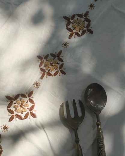 Royal Feast Table Runner