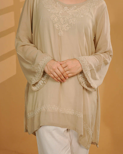 Heritage-inspired viscose georgette kurti with authentic Lucknowi chikankari motifs.
A beautiful representation of historic Art of Awadh craftsmanship for daily casual wear.
