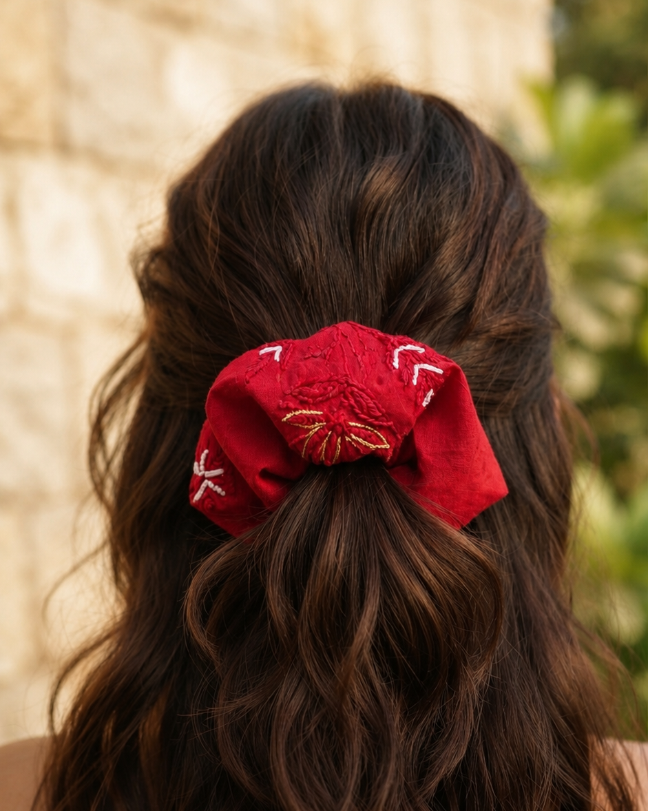 chikankari work scrunchie 